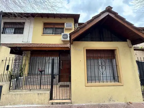 Venta Duplex c/ 3 dormitorios y patio- Victoria