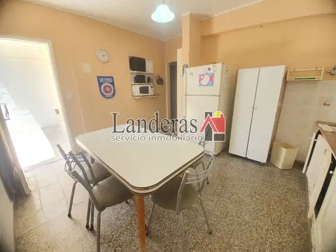 Casa PH 3 amb. - Tres Cuadras del mar - TODOS LOS SERVICIOS CONECTADOS 