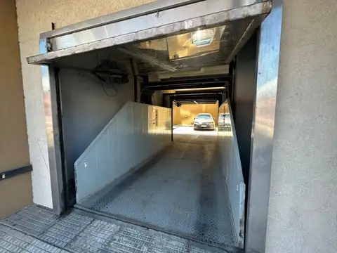 Cochera en venta - 12Mts2 - Lomas de Zamora