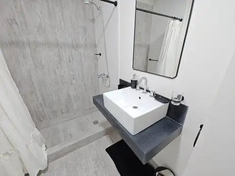 Departamento en Alquiler en Parque Chacabuco, $ 920.000