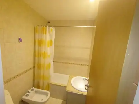 Departamento en Alquiler con 2 cocheras