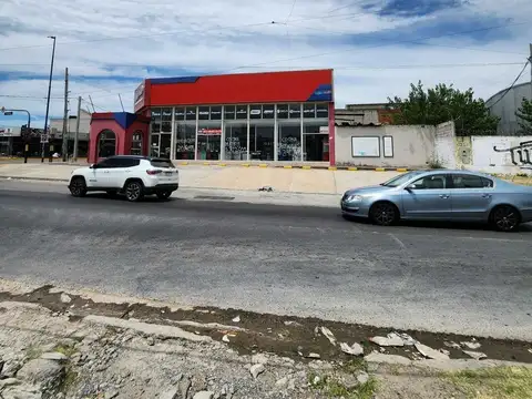 ALQUILER LOCAL DEPÓSITO TERRENO QUILMES 2390m2