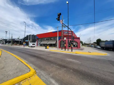 ALQUILER LOCAL DEPÓSITO TERRENO QUILMES 2390m2