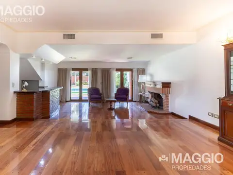 Casa 6 ambientes con 6 baños