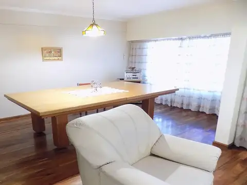 Casa en Venta en Hurlingham, USD 240.000