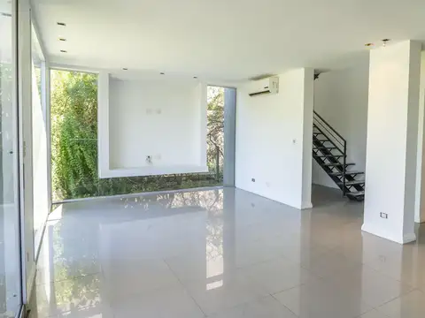 Casa en Alquiler de 3 dormitorios