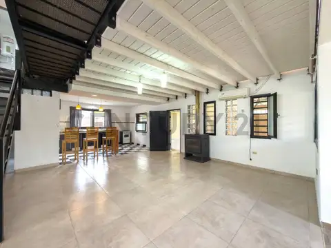 Calle 174 entre 90 y 91 8000, Piso 0