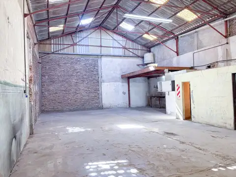 Galpon en Venta en Villa Dominico, USD 100.000