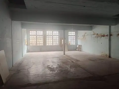 Joaquín V. González e/ Galicia y Avenida Juan Bautista Justo