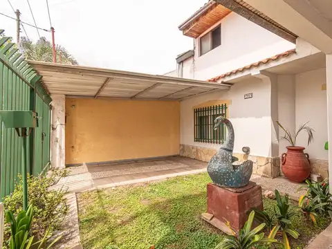 Casa en Venta en Castelar, USD 140.000