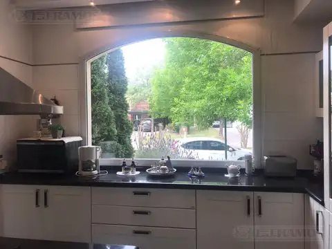 Casa en Venta en Septiembre, USD 800.000