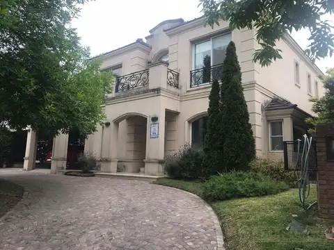 Importante Casa Barrio Septiembre