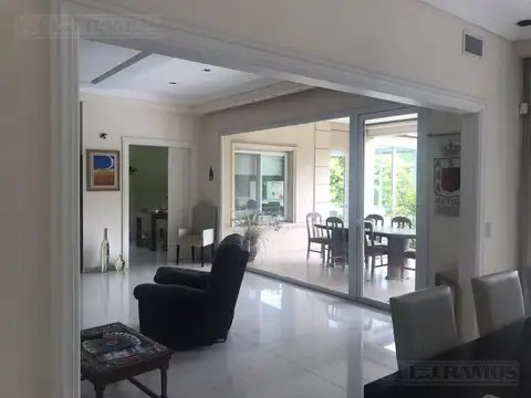 Casa - Escobar- Barrio Septiembre PG