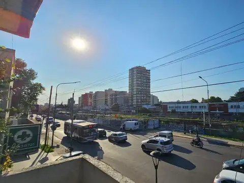 VENTA LOCAL 100 MTS TOTALES EN CIUDADELA 1ER PISO