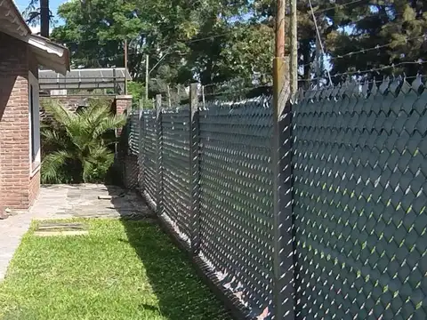 CASA TIPO CHALET  EN BARRIO INGLES 4 HABITACIONES