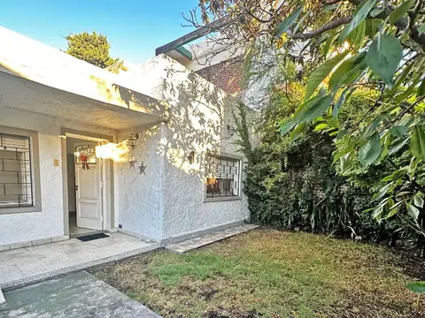 PH 3 AMBIENTES AL FONDO CON JARDIN