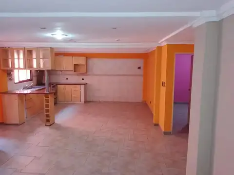 ENORME  PH TIPO CASA DE DE 2 PLANTAS + PATIO+ COCHERA+ PATIO