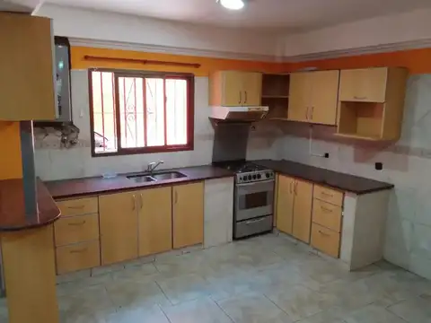 Depto Tipo Casa en Venta de 4 ambientes