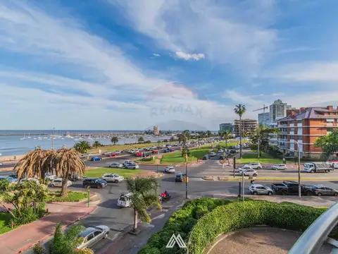 Departamento en Venta en Puerto Buceo , USD 1.400.000