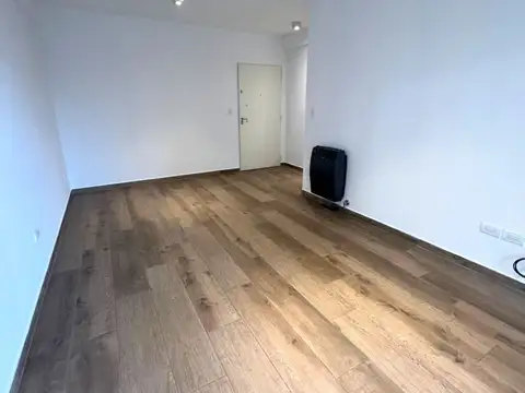 PELLEGRINI 1900, Piso 6