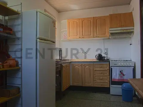 Casa 4 ambientes con 1 baño