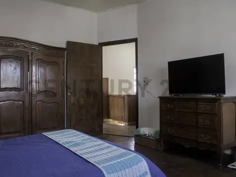 Servando Bayo 1200, Piso 0