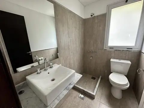 Casa en Funes Hills Cadaques. Lote 273. Piscina. Hermosa ubicación