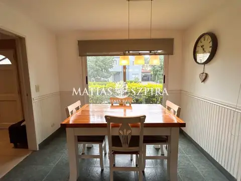 Casa 4 ambientes con 3 baños