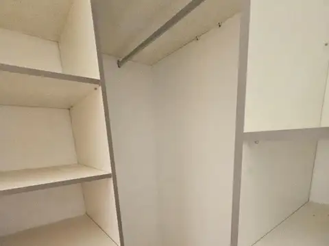 Casa 5 ambientes con 4 baños