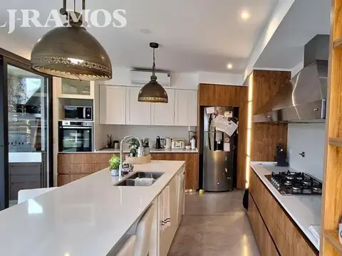 Barrio Vistas - Puertos Escobar- CD