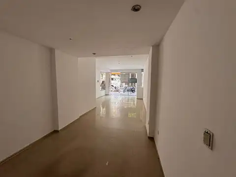 LOCAL COMERCIAL A ESTRENAR