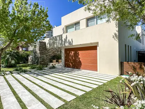 Casa en Venta en Santa Maria Del Tigre, USD 1.470.000