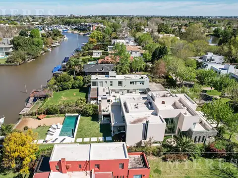 Casa en venta al río en Santa María de Tigre