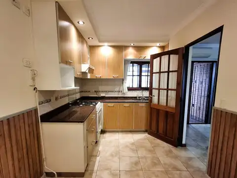 Depto Tipo Casa 4 ambientes con 1 baño