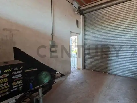 VENTA DE LOTE  CON  LOCALES