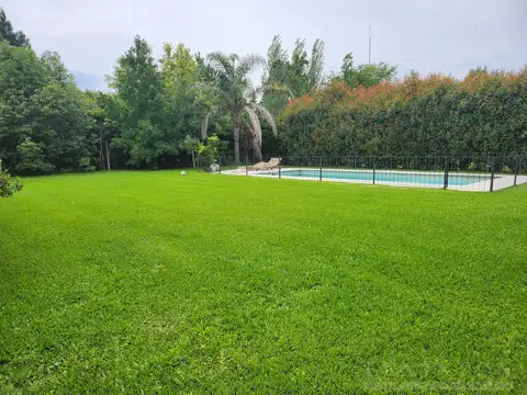 BARRIO ESTANCIAS de PILAR - CASA 4 DORMITORIOS en SUITE - GOLF - HIPICO - COLEGIO - CLUB HOUSE