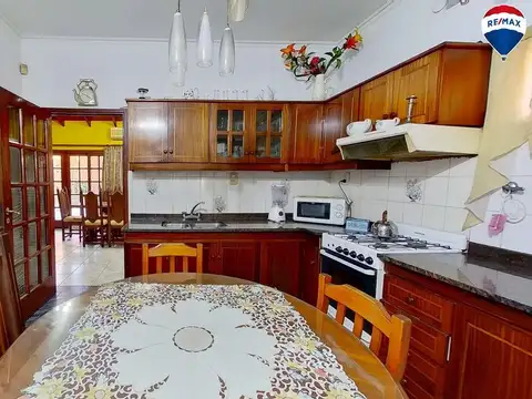 VENTA CASA 5 AMB CON PARRILLA Y COCHERA, WILDE
