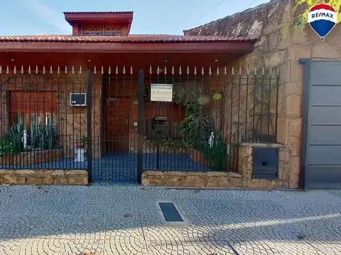 VENTA CASA 5 AMB CON PARRILLA Y COCHERA, WILDE