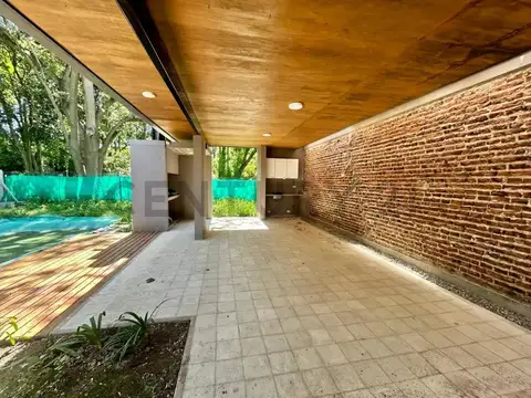 Casa en Venta en Villa Elisa, USD 160.000