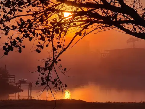 Avenida de los lagos 100