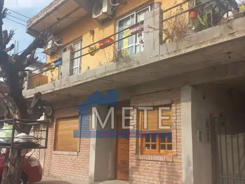 NUEVO VALOR  Gran Oportunidad de Inversión! Terreno con Varias Viviendas (4) – Villa Luzuriaga