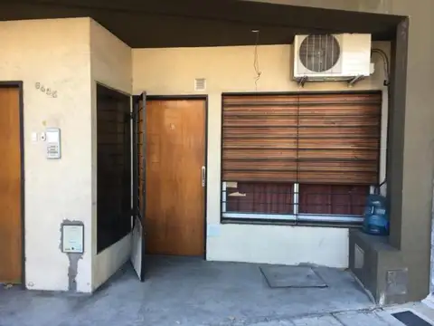 PH 2 ambientes - Planta Baja c/ patio - Liniers