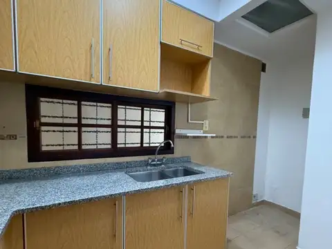 Depto Tipo Casa 3 ambientes con 1 baño