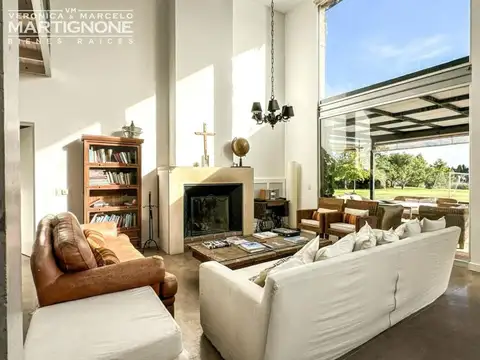 Casa 6 ambientes con 5 baños