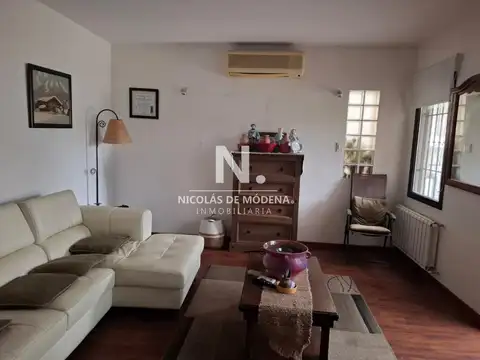 Casa 5 ambientes con 3 baños