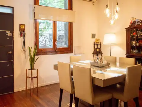 Depto Tipo Casa en Venta en Chacarita, USD 475.000