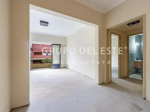 Galpon en Alquiler 8  mts Frente