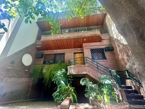 VENTA CASA SAAVEDRA 5 AMB + DEP JARDIN PILETA