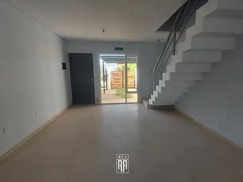 Dúplex a ESTRENAR en Venta - Ciudad de General Fernandez Oro.