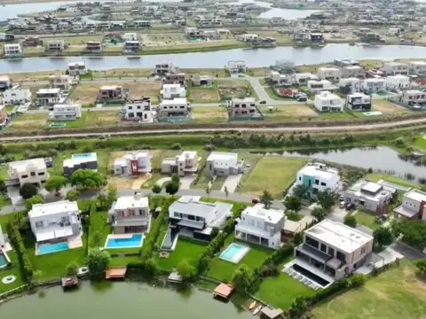 Terreno en Venta en El Cantón - Barrio Islas, USD 137.000